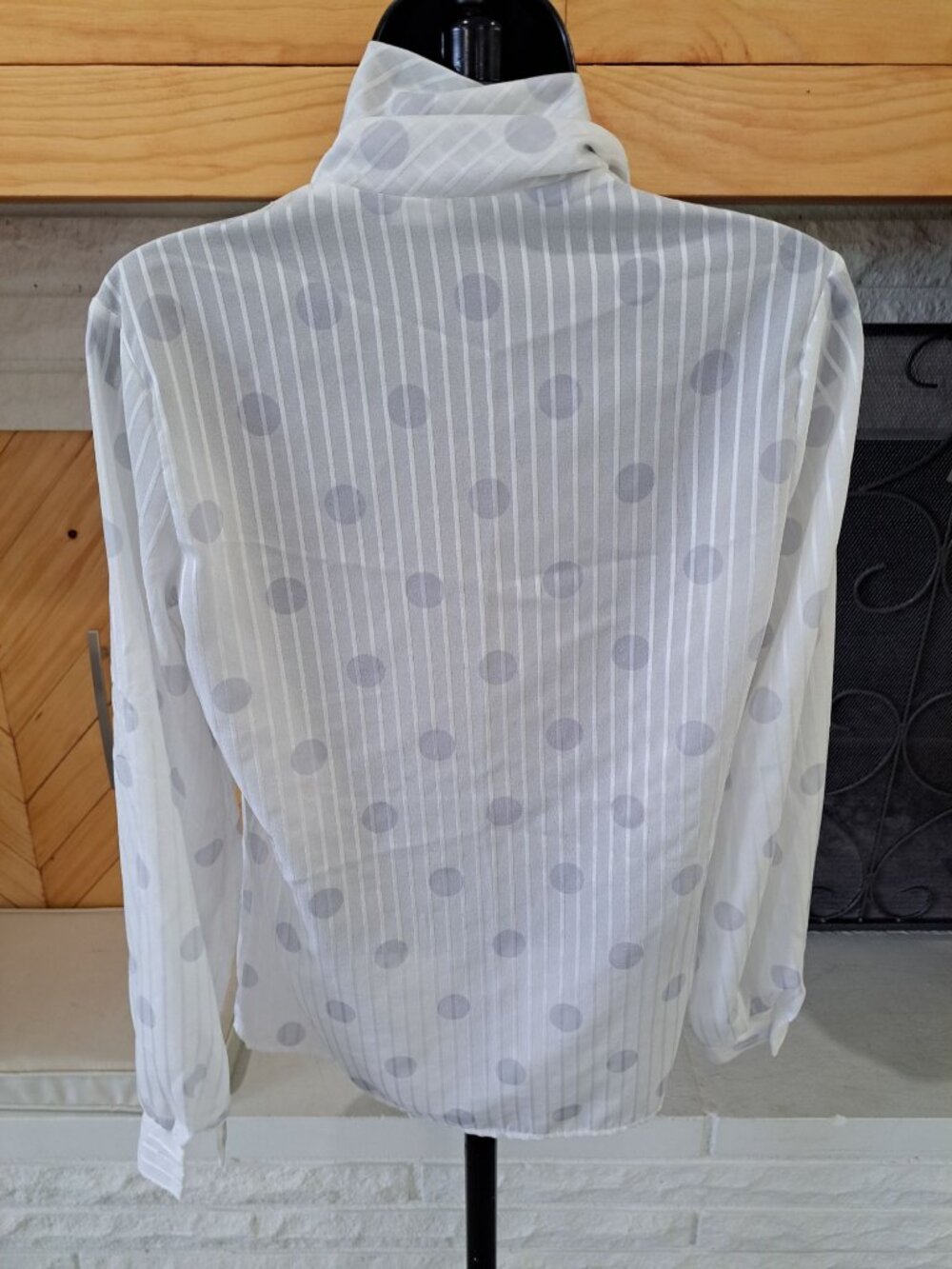 Sheer Pilka Dot White Button-Up Blouse Stripe Long Sleeves Scarf Collar Womens M - Picture 6 of 10